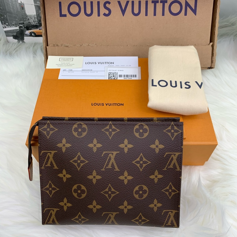 ❇️ 2020 Brand New Louis Vuitton Toiletry Pouch 19 - Picture 11 of 11